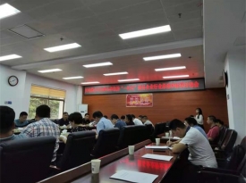 公司参加长沙市“一站式“服务企业行业承诺和标准讨论会